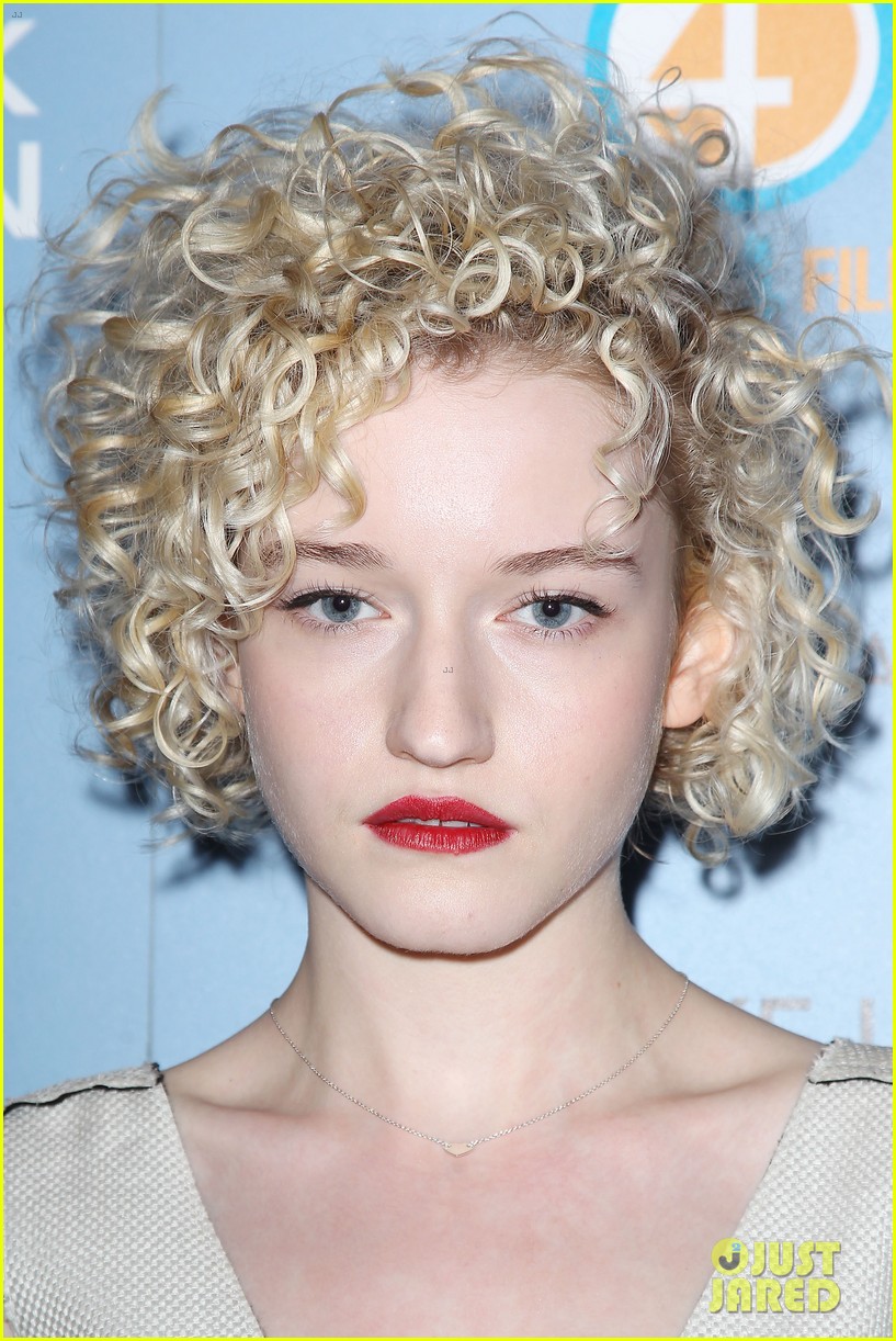 Julia Garner: 'Electrick Children' Premiere!