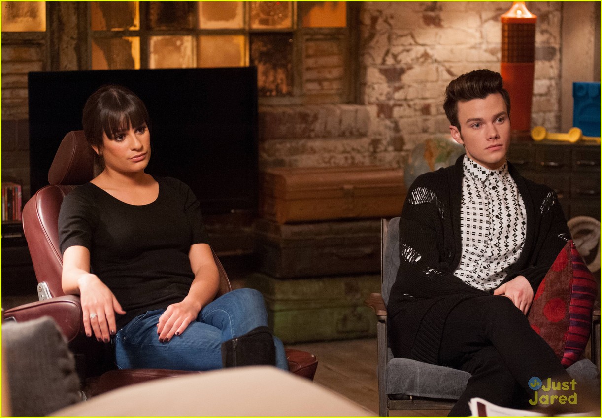 Glee: 'Feud' Episode Stills!