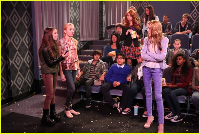 Peyton List: Pink Afro on 'Jessie' Tonight!