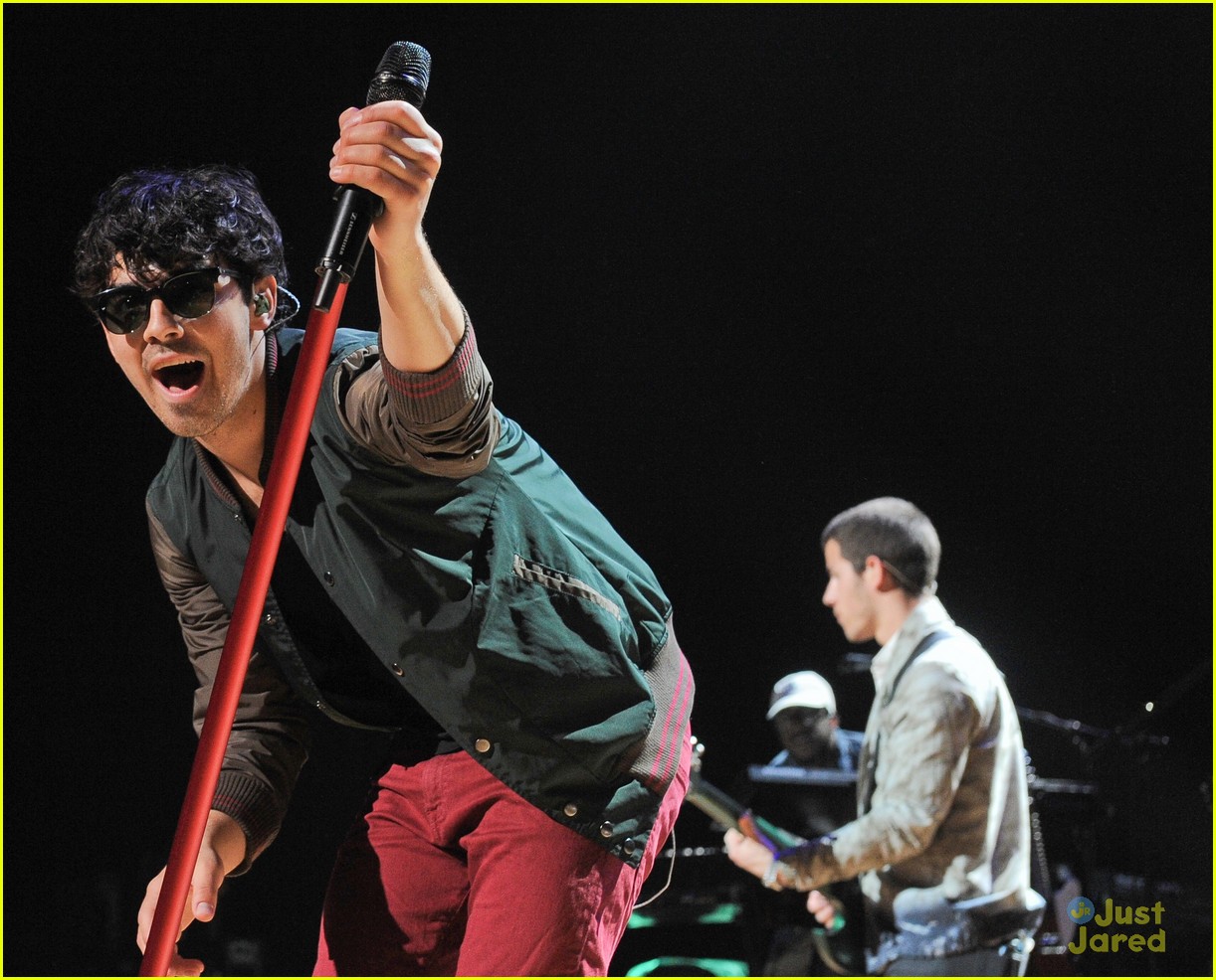 Jonas Brothers: Sao Paulo Concert Pics!