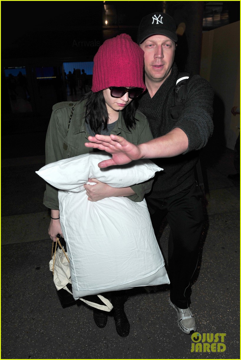 Demi Lovato: LAX Arrival