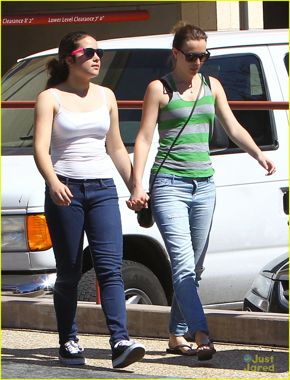 Leighton Meester: Walgreens Stop!