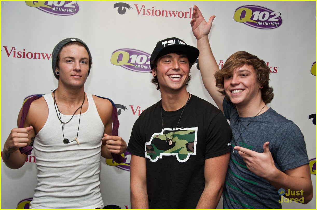 Emblem3: Q102 Performance Pics!