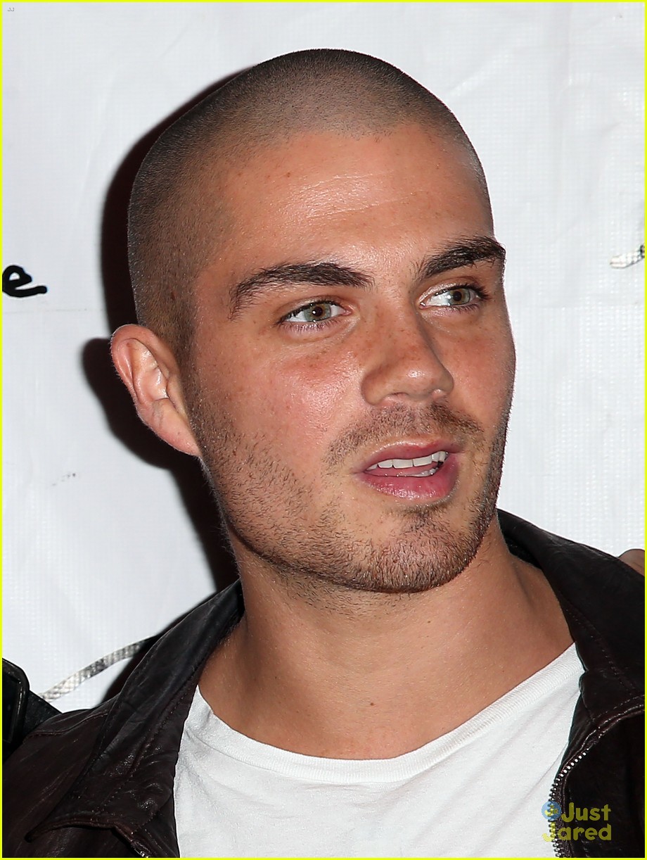 The Wanted: 1Oak Performance Arrival!