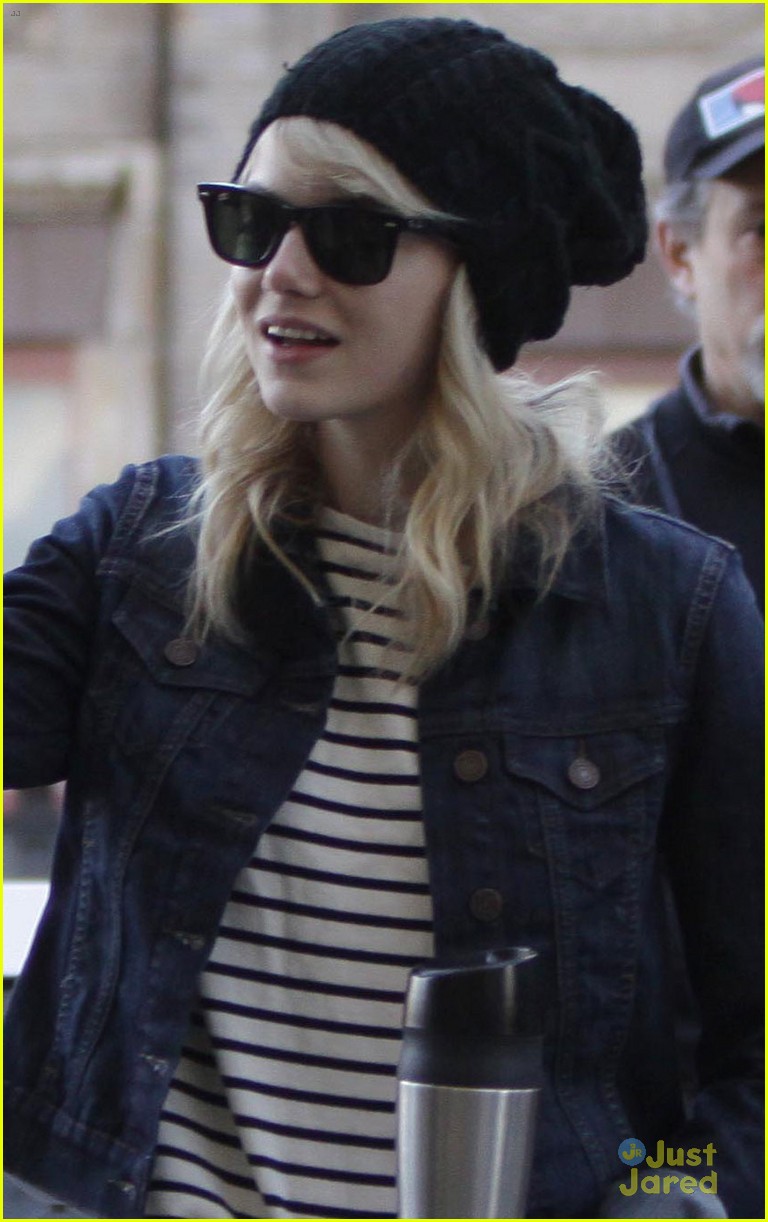 Emma Stone & Andrew Garfield: High Line PDA!