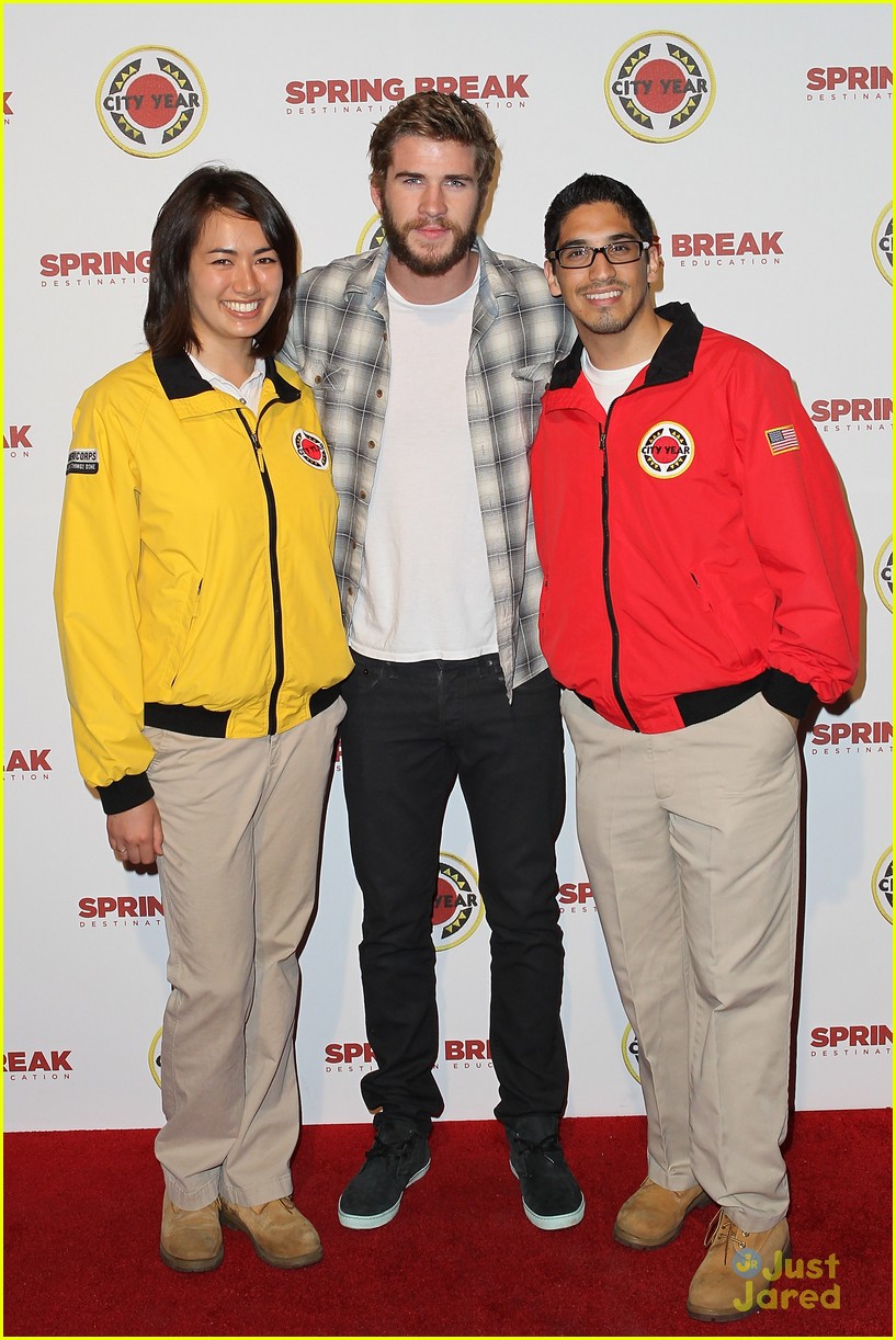 Liam Hemsworth: City Year Event with Chris & Luke!