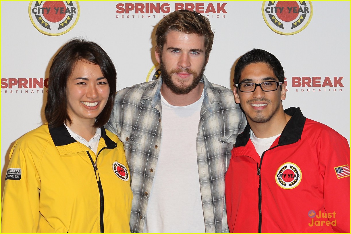 Liam Hemsworth: City Year Event with Chris & Luke!