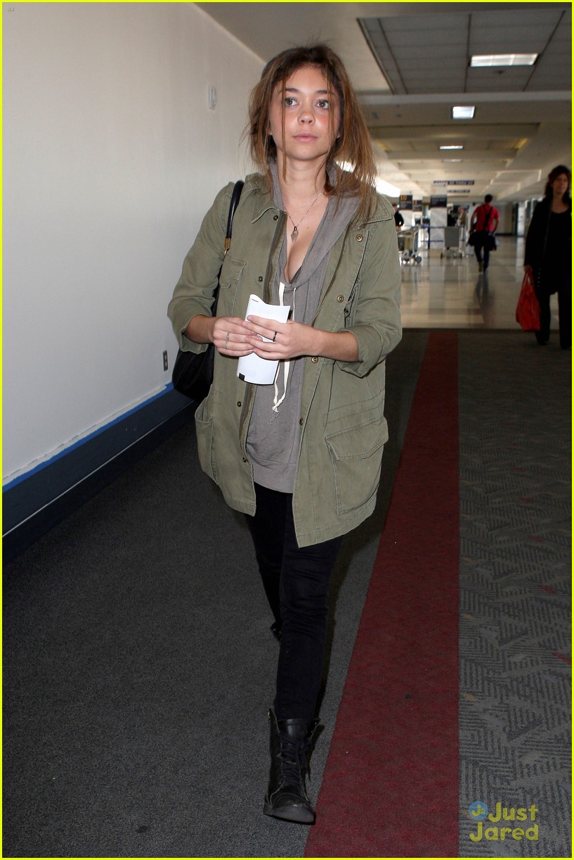 Sarah Hyland: LAX After 'Call Me Crazy' Premiere