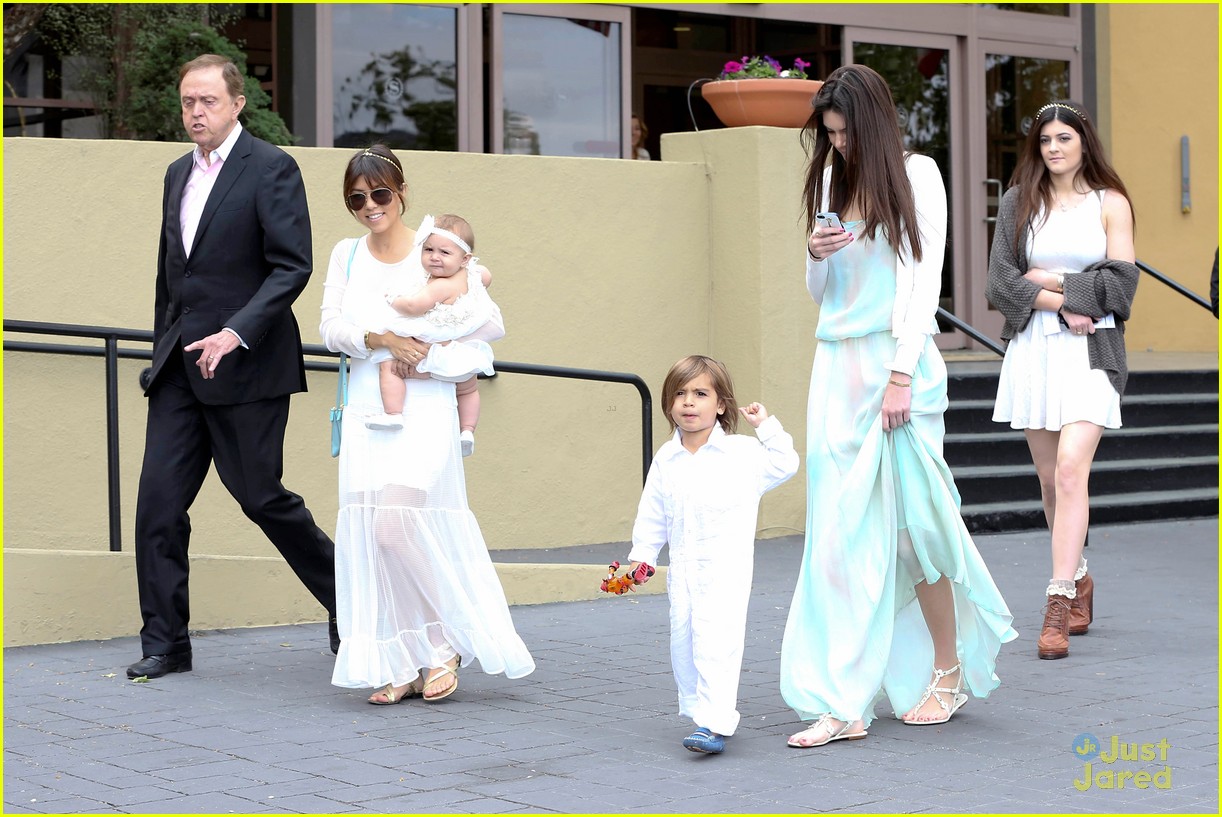 Kendall & Kylie Jenner: Easter Sunday Service