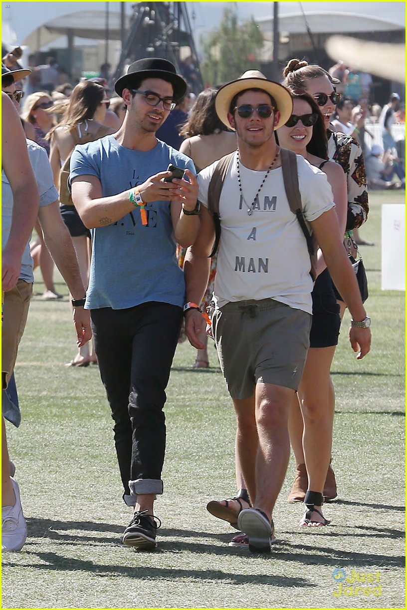 Joe & Nick Jonas: Lacoste Desert Pool Party