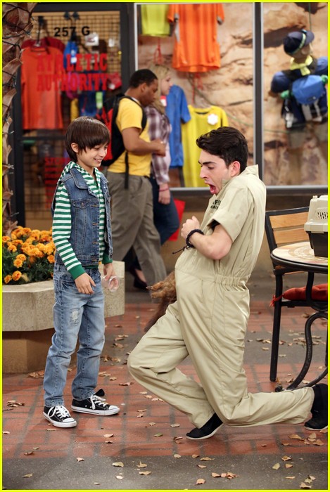 Leo Howard: Dojo Teacher on 'Kickin' It'