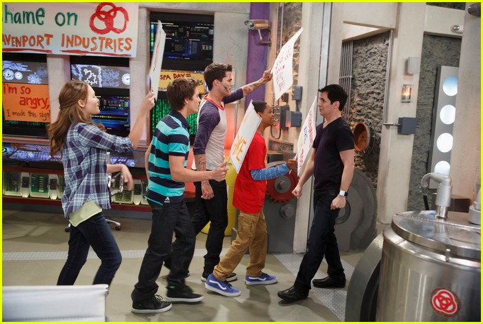 Lab Rats Go On Strike!