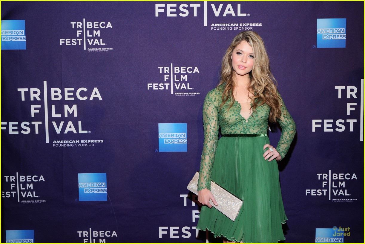 Sasha Pieterse & Andrea Bowen: 'G.B.F.' Tribeca Premiere