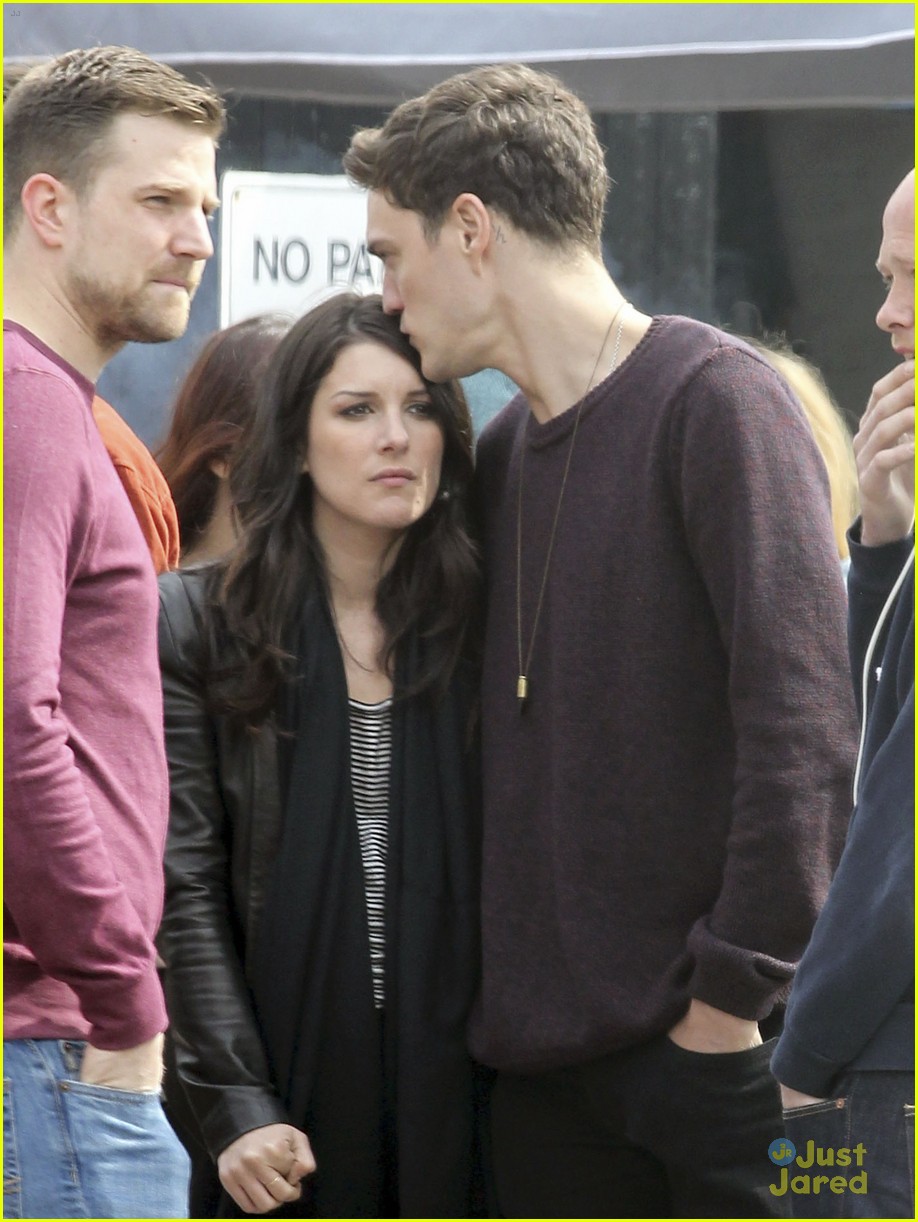 Shenae Grimes & Josh Beech: Ice Cream Treat in London