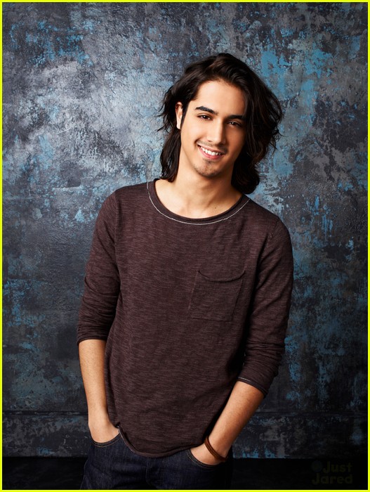 Avan Jogia: 'Twisted' Gallery Pics!