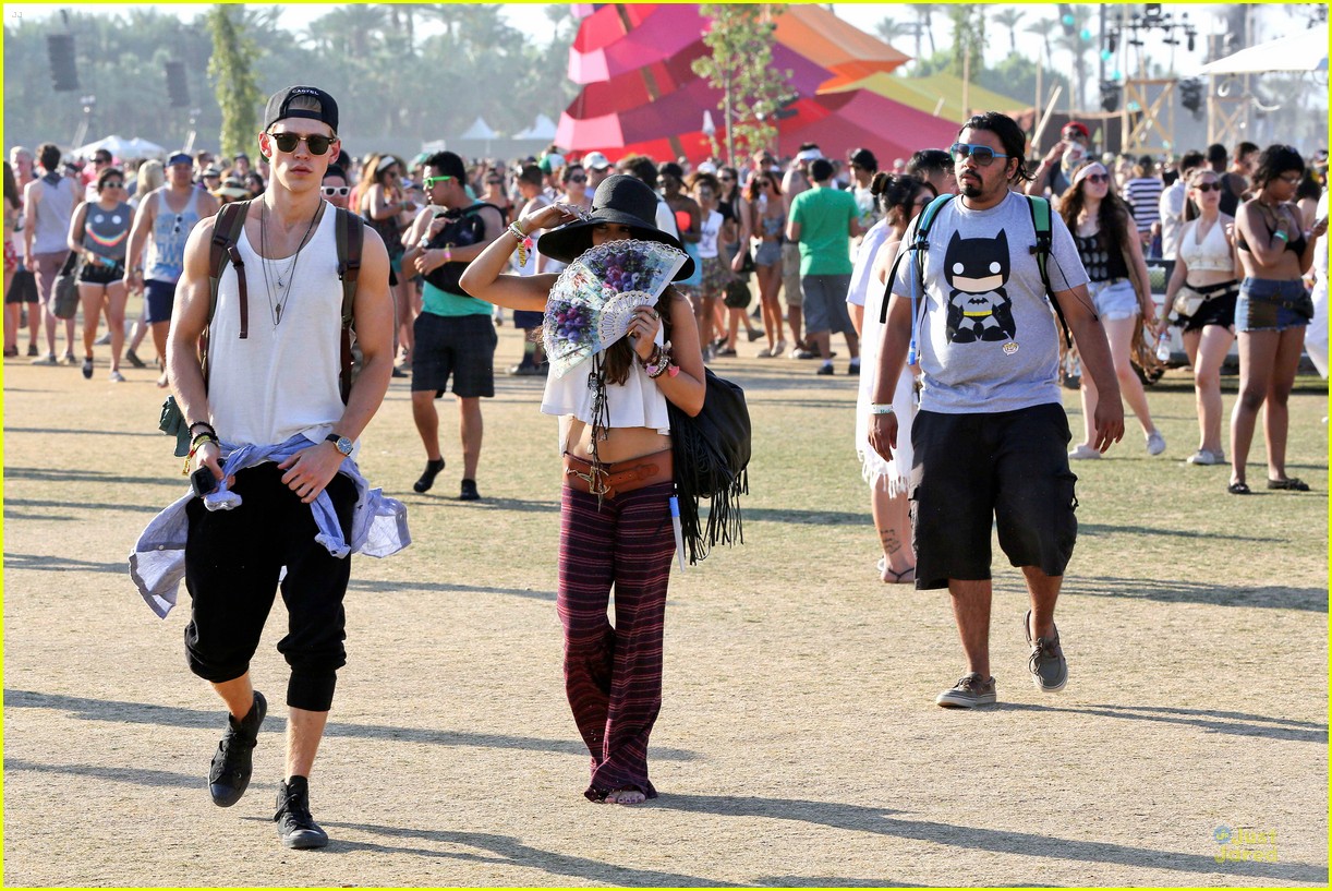 Vanessa Hudgens & Austin Butler: Last Day at Coachella!