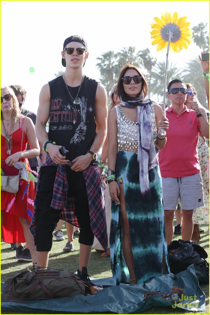 Vanessa Hudgens & Austin Butler: Last Night at Coachella