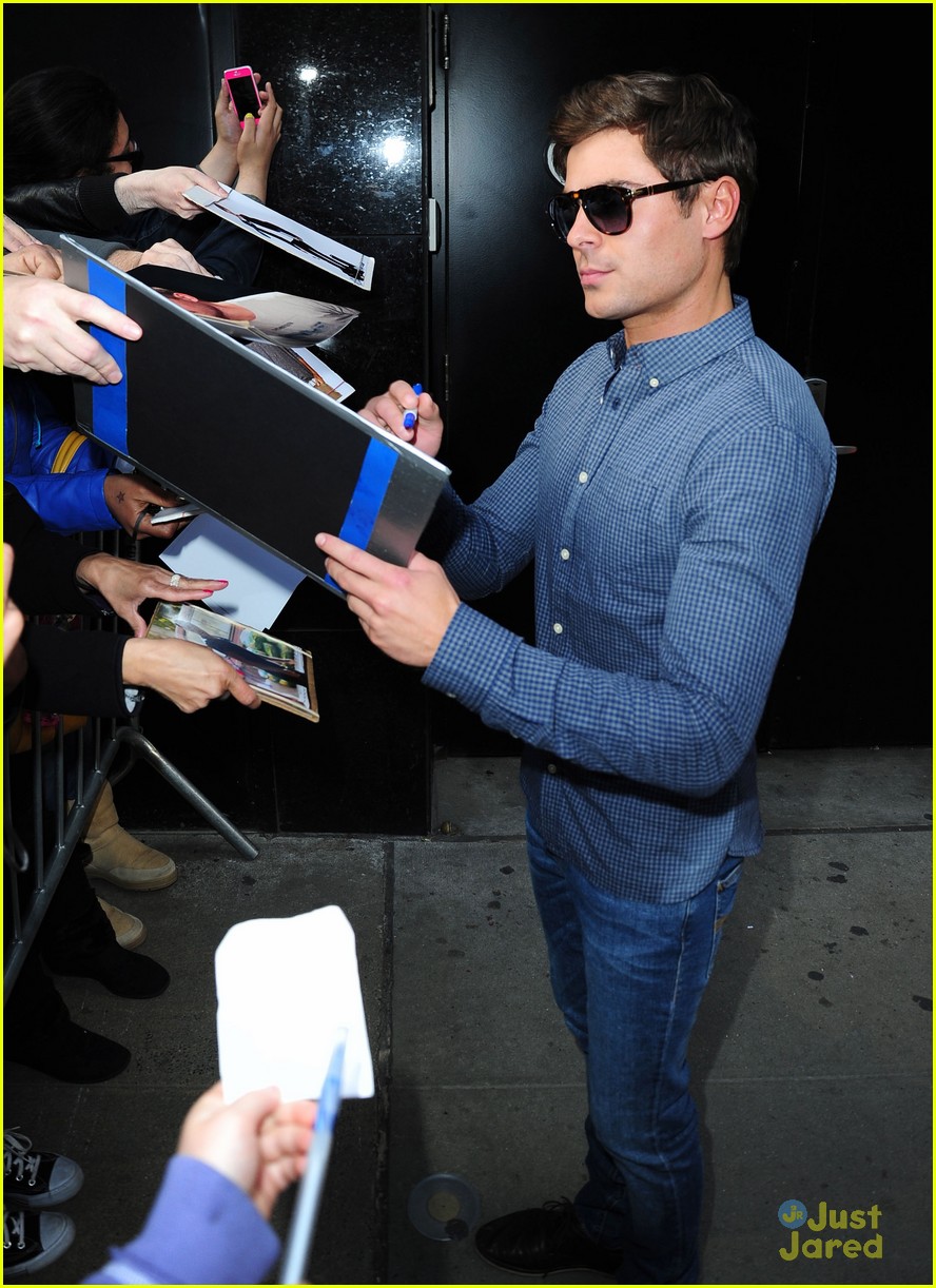 Zac Efron Broke Hand Fighting with Dave Franco
