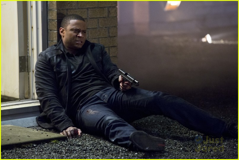 Arrow 'Sacrifice' Preview: Season Finale Airs TONIGHT!