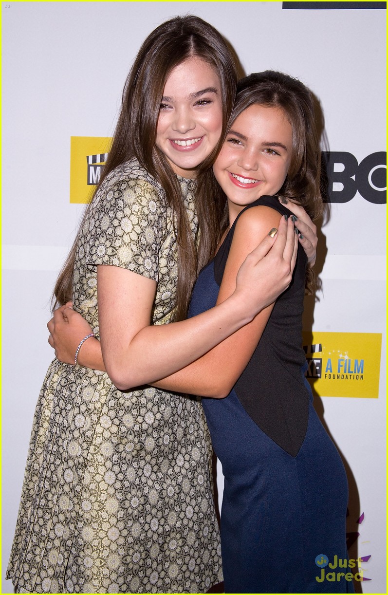 Hailee Steinfeld & Bailee Madison: 'The Magic Bracelet' Premiere Pals