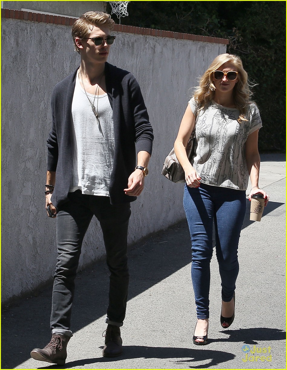 Vanessa Hudgens Shops The Green Man