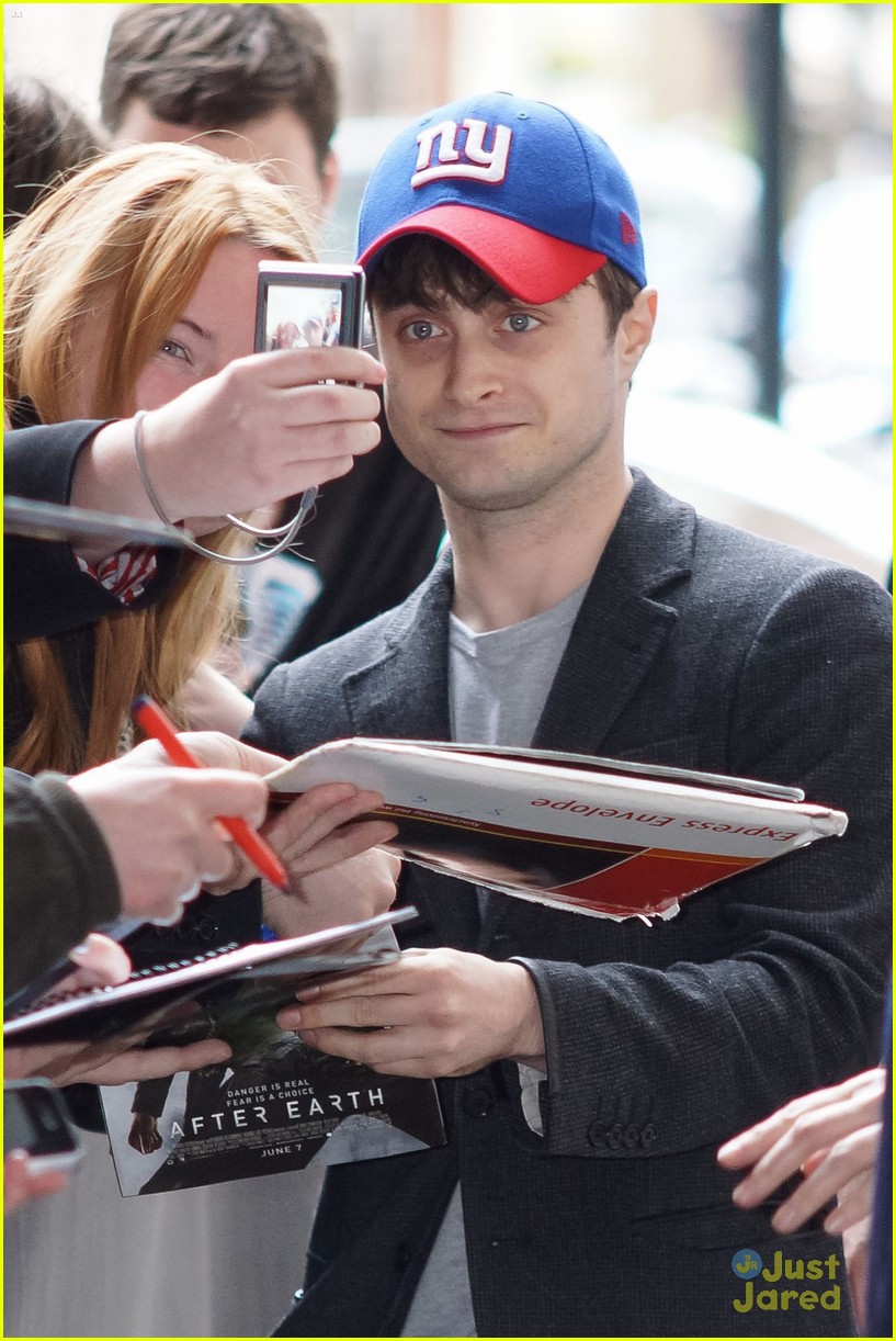 Daniel Radcliffe: NY Giants Cap Outside BBC Radio