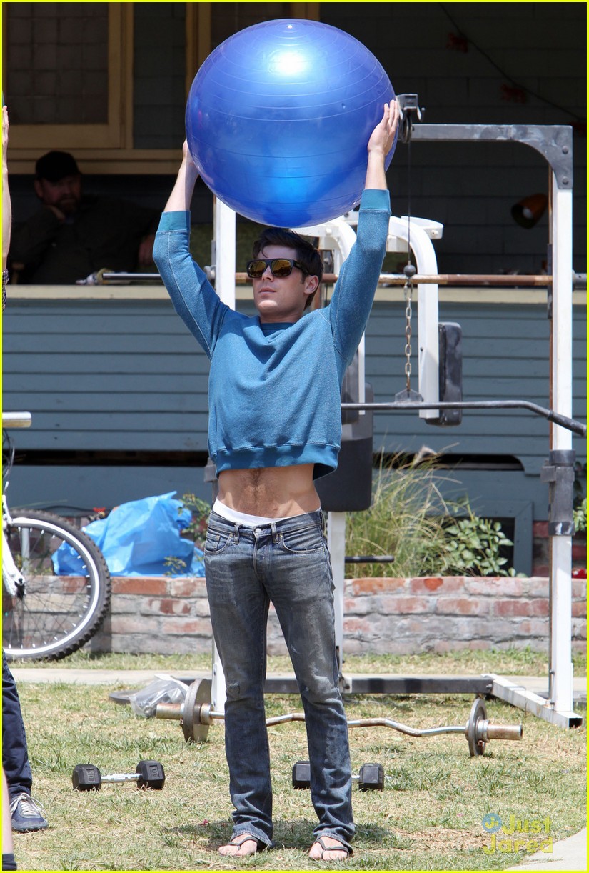 Zac Efron: 'Townies' Ball Toss