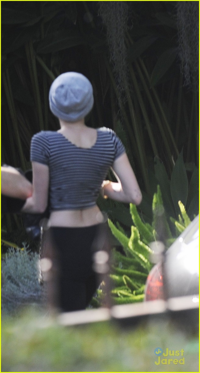 Liam Hemsworth Hits the Gym, Miley Cyrus Hits the Studio