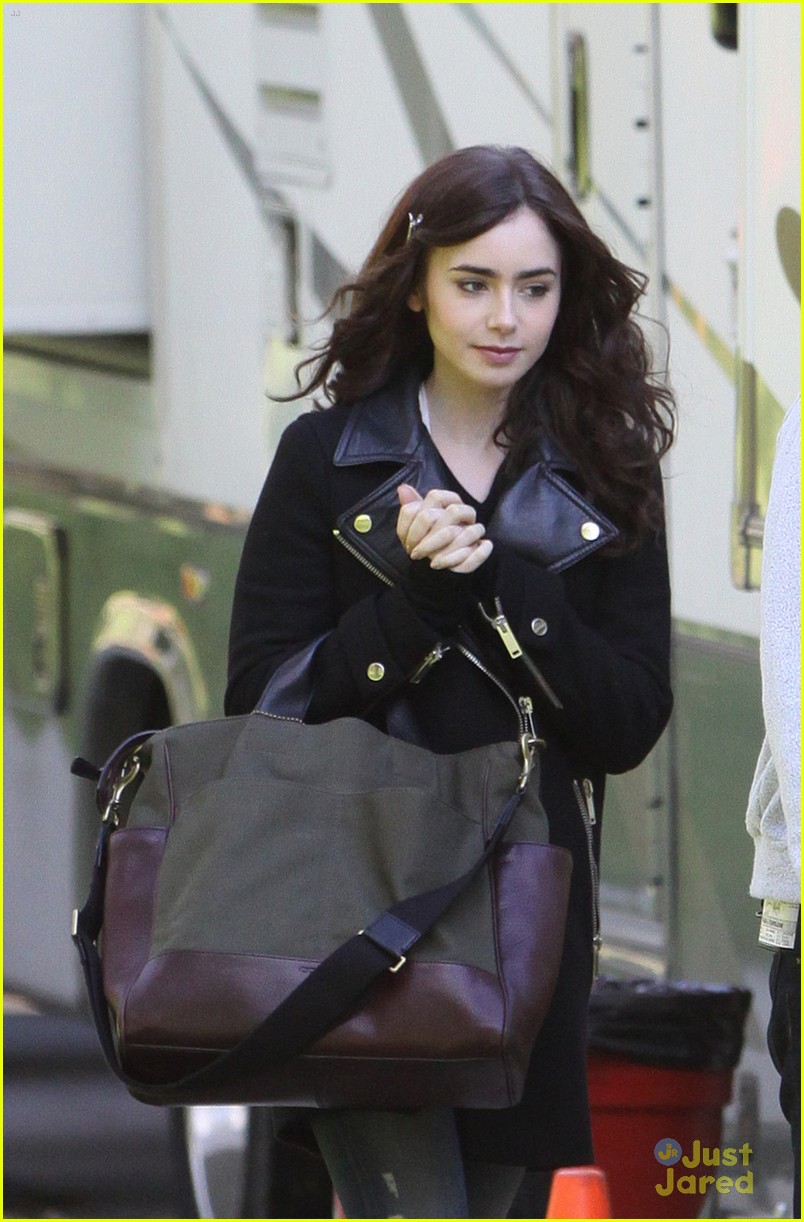 Lily Collins & Sam Claflin: Lover's Spat on 'Love, Rosie' Set