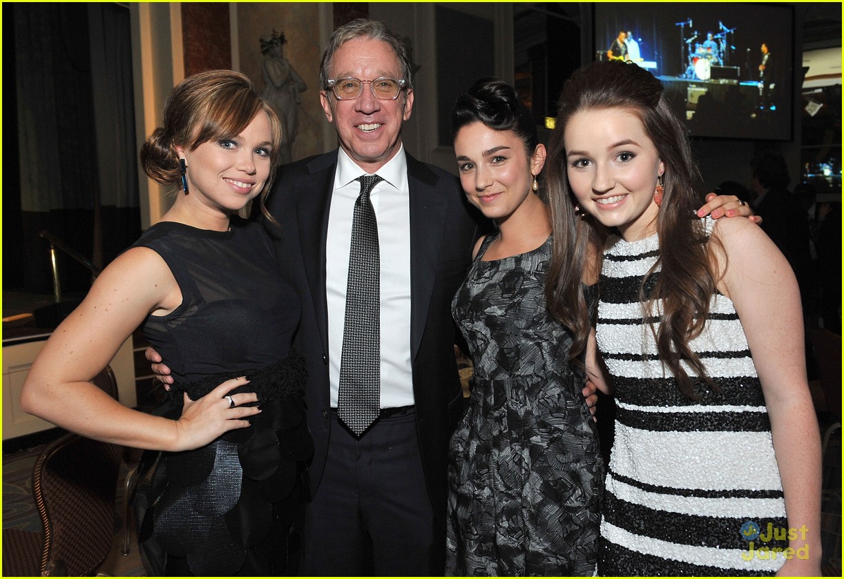 Kaitlyn Dever & Molly Ephraim: Midnight Mission Golden Heart Awards 2013
