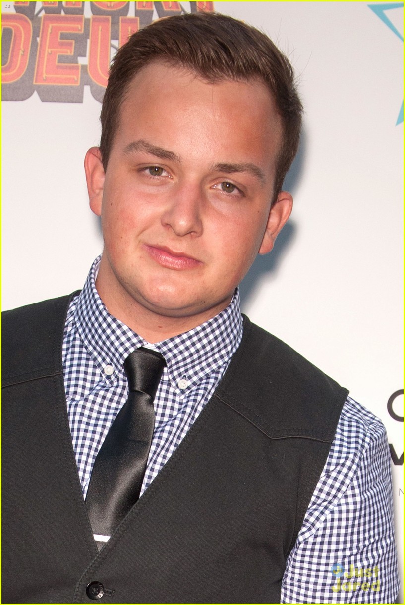 Noah Munck & Victory Van Tuyl: 'Nicky Deuce' Hollywood Premiere