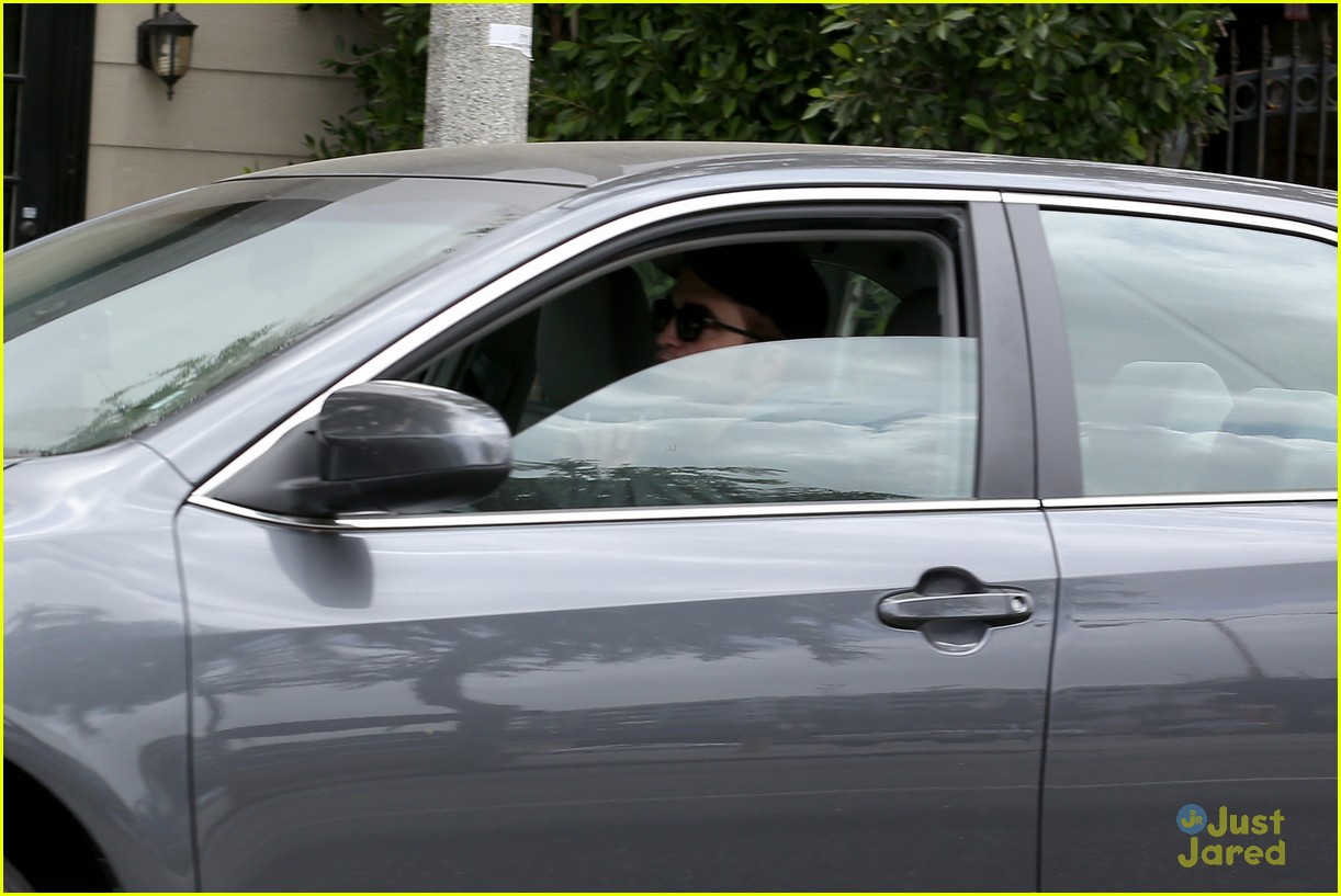Robert Pattinson: Solo Outing After Kristen Stewart Split