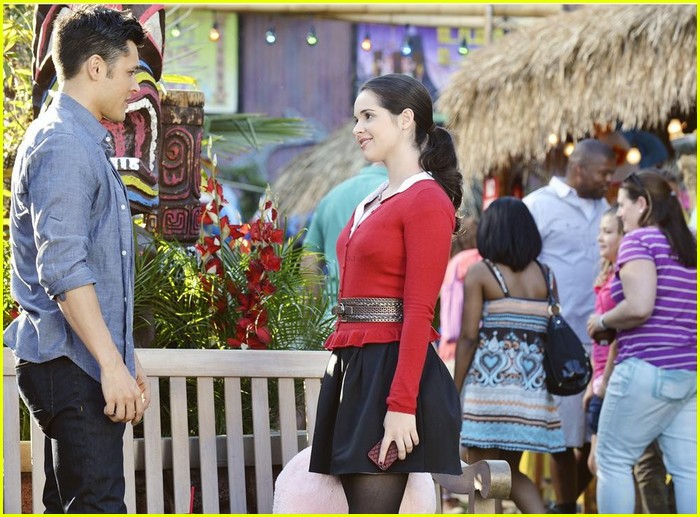 Blair Redford Returns to 'Switched At Birth'; Premiere Pics & Clips!