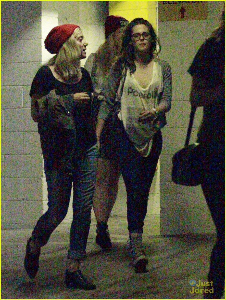 Kristen Stewart Steps Out After Split with Robert Pattinson