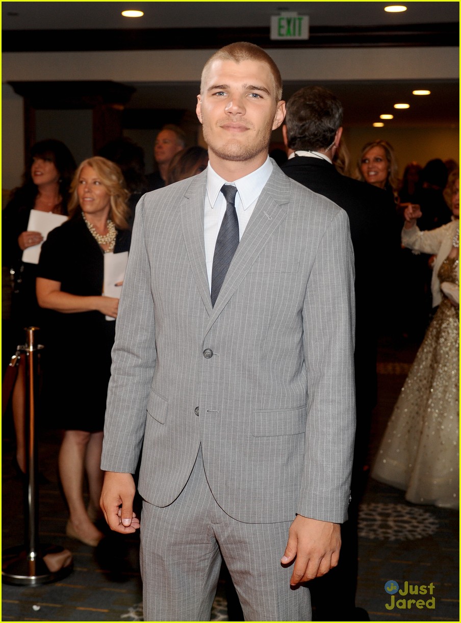 Chris Zylka: Race to Erase MS Gala
