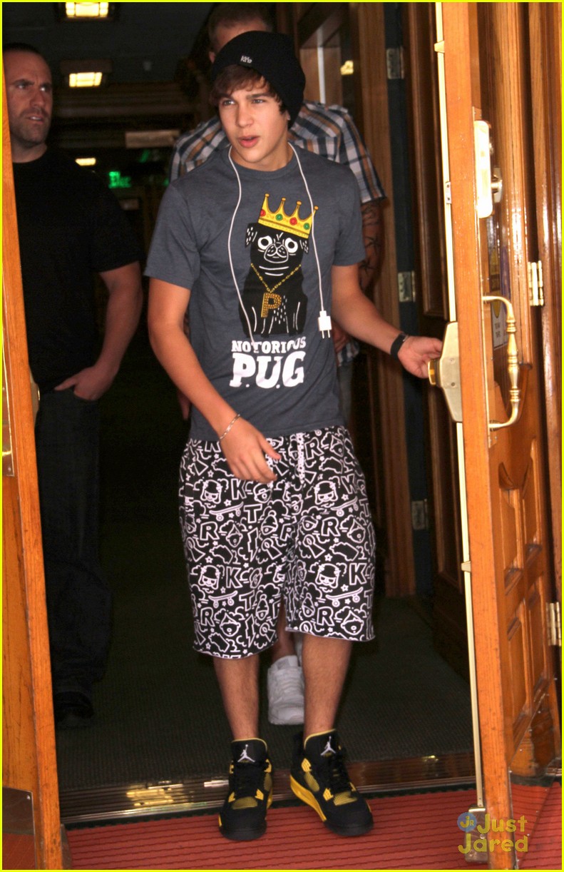 Austin Mahone Visits the Doctor Following Japan Trip