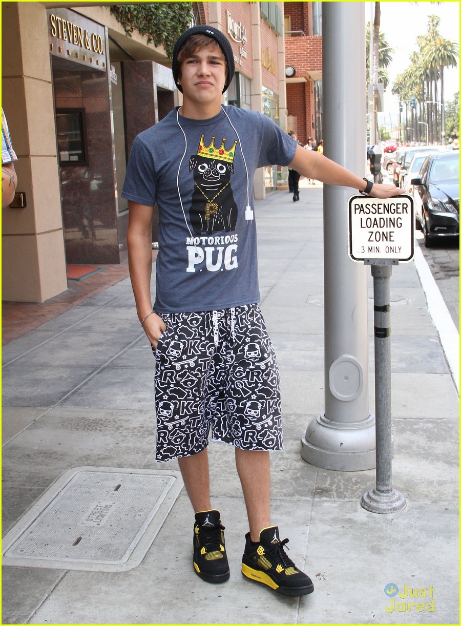 Austin Mahone Visits the Doctor Following Japan Trip
