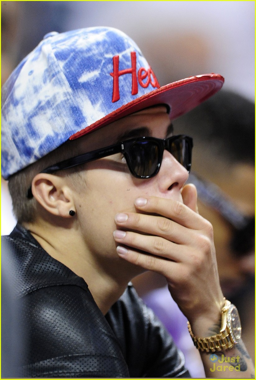 Justin Bieber Sits Courtside at Miami Heat Playoff Game