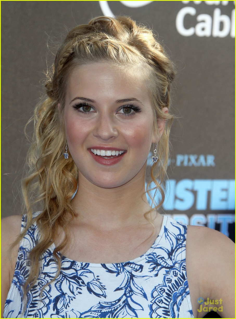 Caroline Sunshine: 'Monsters University' Premiere Pretty