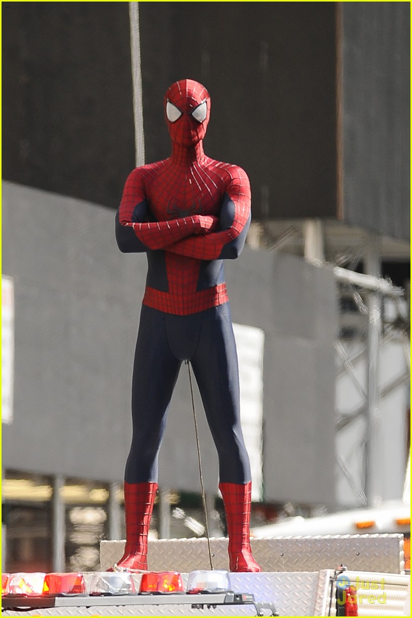 Andrew Garfield: Spidey Stunts in NYC!