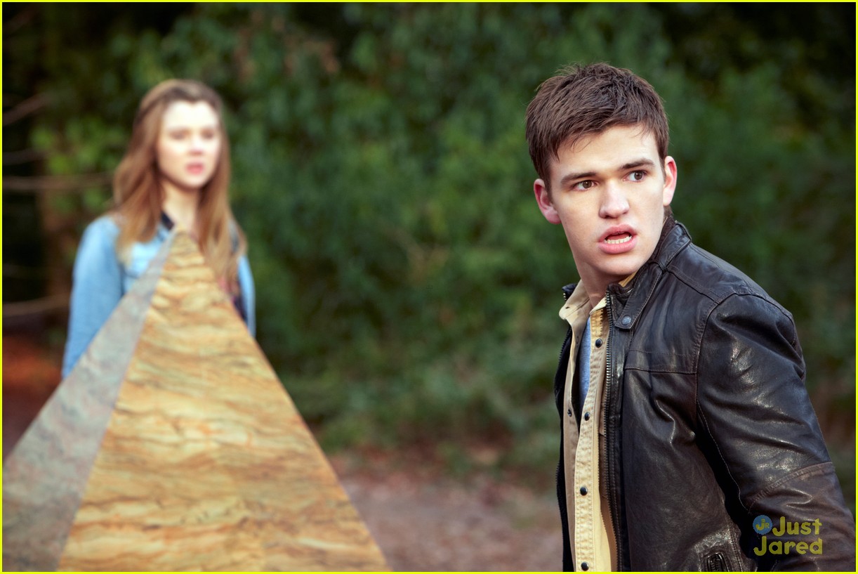 'House of Anubis: Touchstone of Ra' Pics & Clip -- Watch Now!