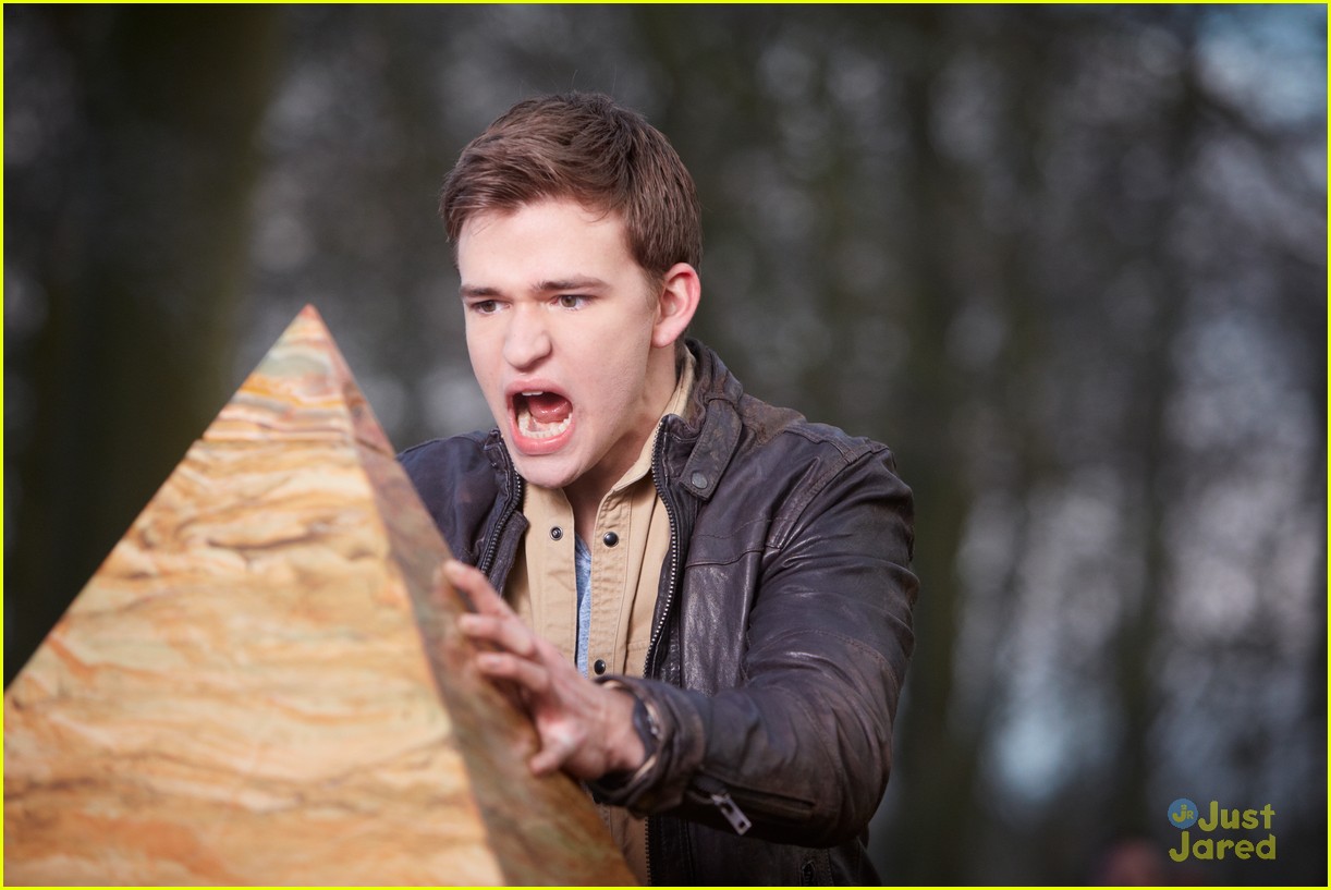 'House of Anubis: Touchstone of Ra' Pics & Clip -- Watch Now!