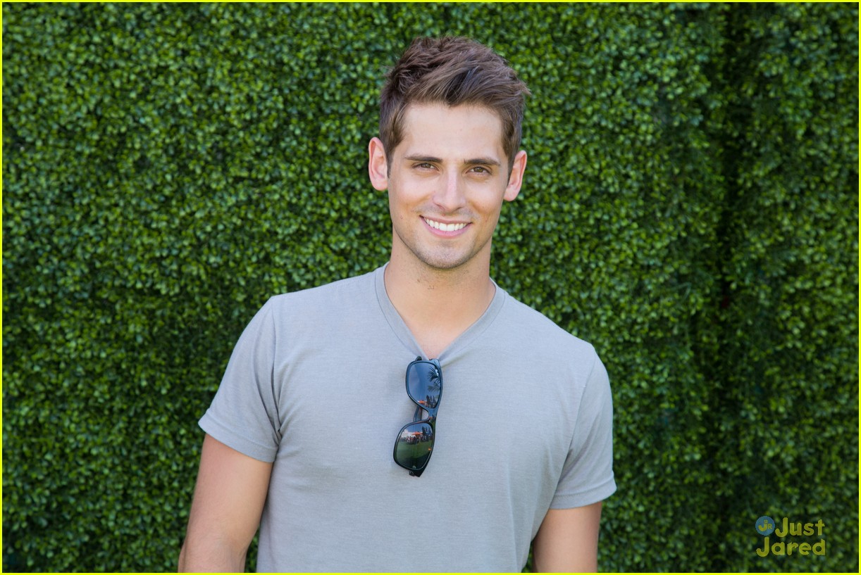 Jean-Luc Bilodeau & Avan Jogia: Just Jared's Summer Kickoff Party 2013