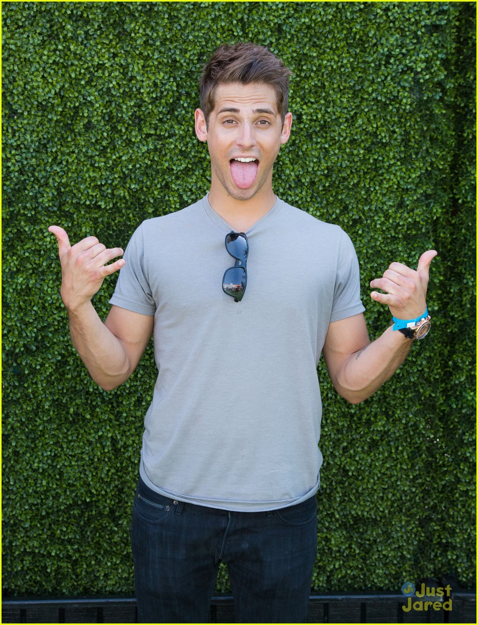 Jean-Luc Bilodeau & Avan Jogia: Just Jared's Summer Kickoff Party 2013