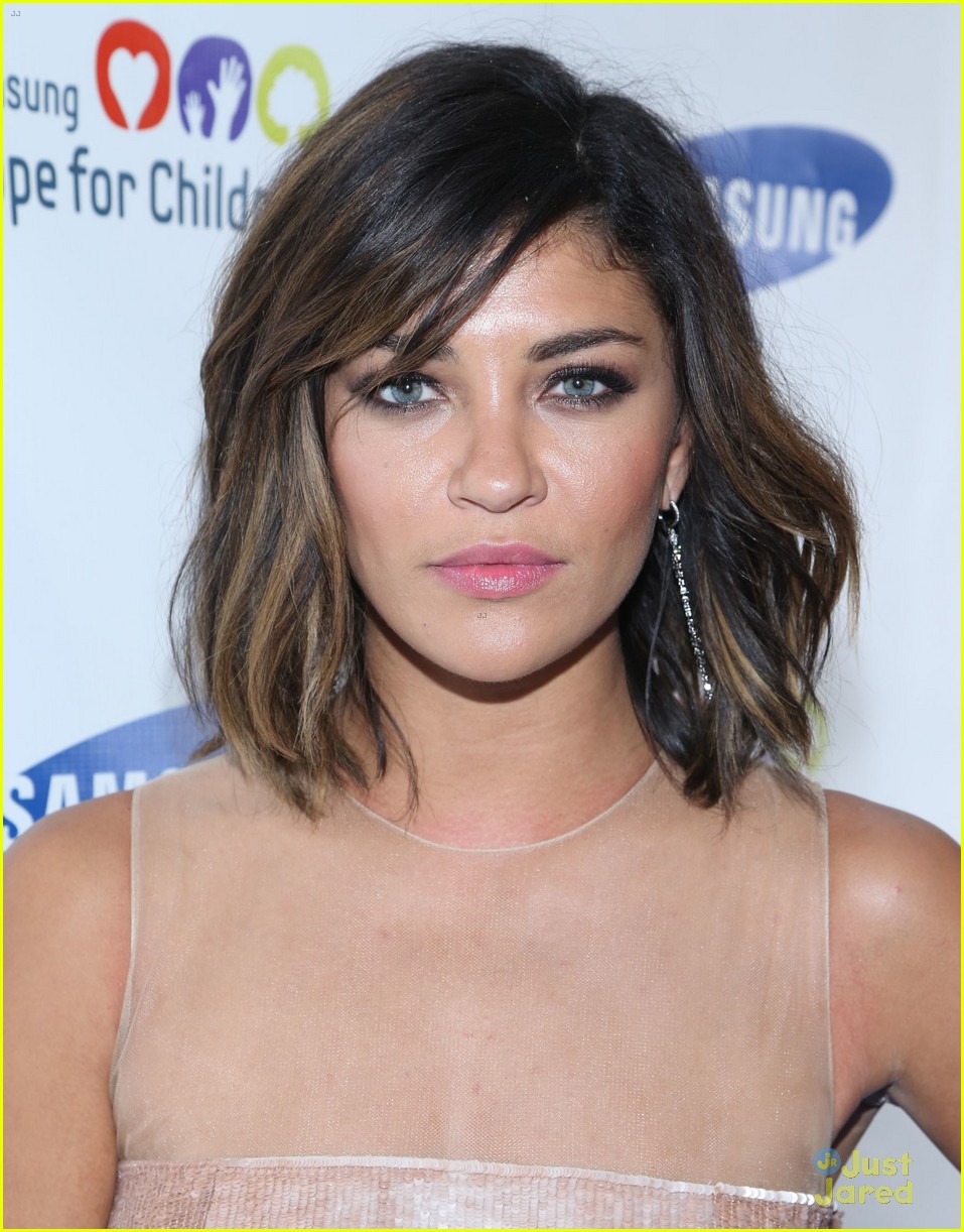 Jessica Szohr: Samsung 'Hope for Children' Gala