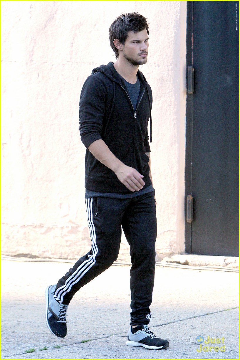 Taylor Lautner: Bench Campaign Behind the Scenes Video - Watch Now!