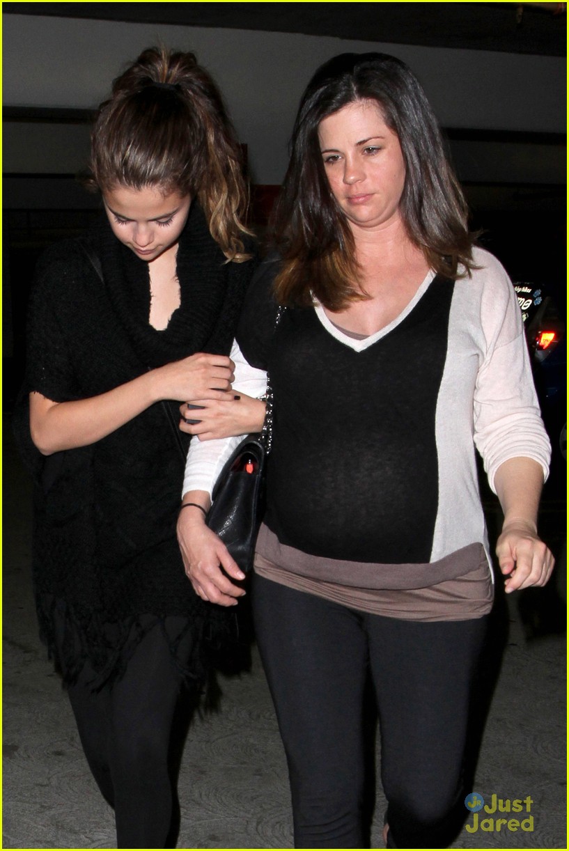 Selena Gomez Hits the Movies With Her Mom & Stepdad