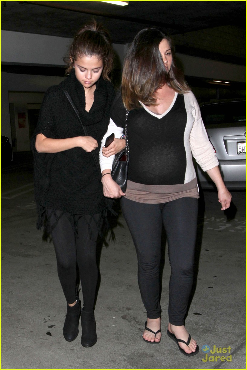 Selena Gomez Hits the Movies With Her Mom & Stepdad