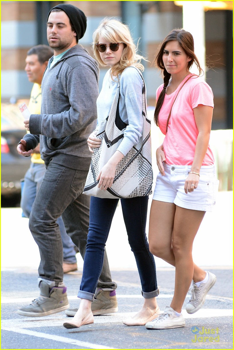 Emma Stone: Bubby's Run In with Judd Apatow!