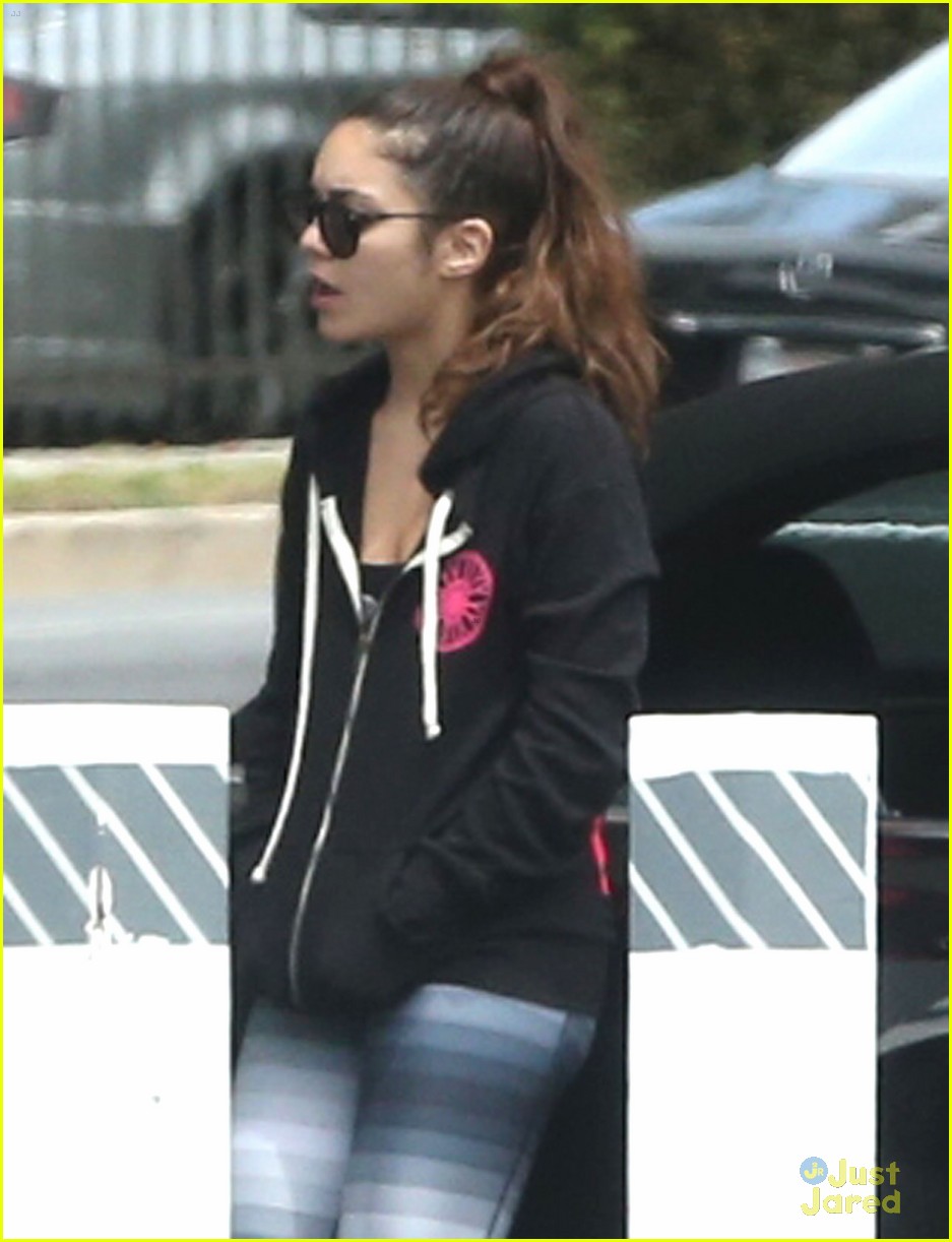 Vanessa Hudgens: Gas Station Stop After Soul Cycle Class